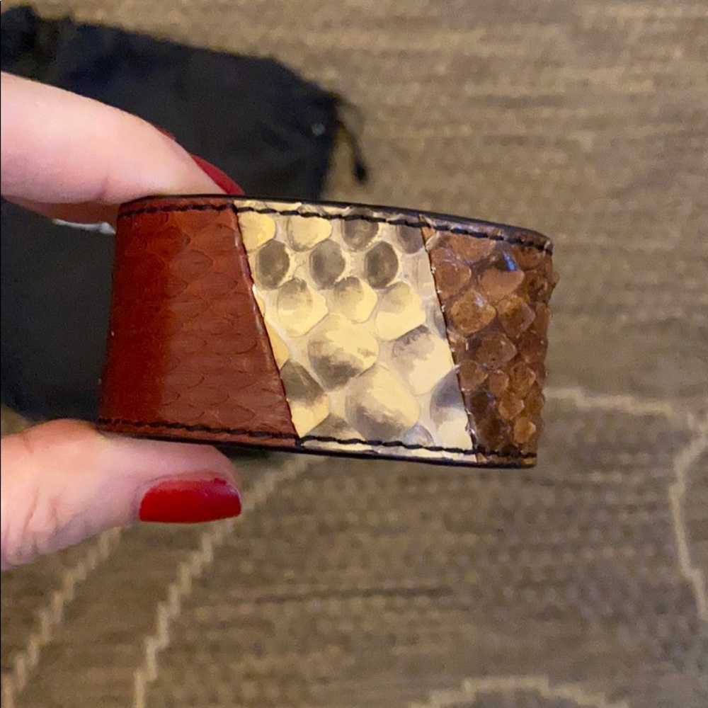 Saint Laurent python bracelet - Picture 3 of 8